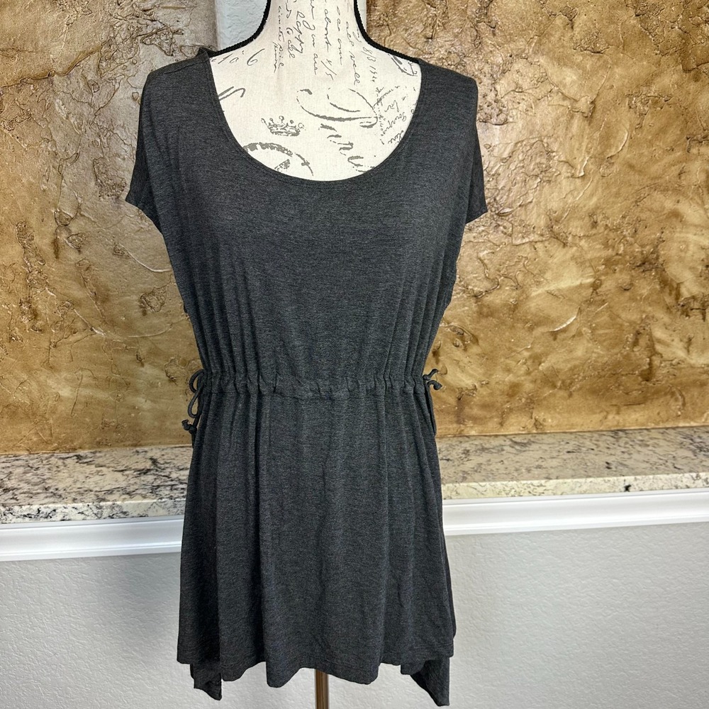 Bryn Walker Tunic Top Womens Small Asymmetrical Hem Lagenlook Dark Gray USA Soft